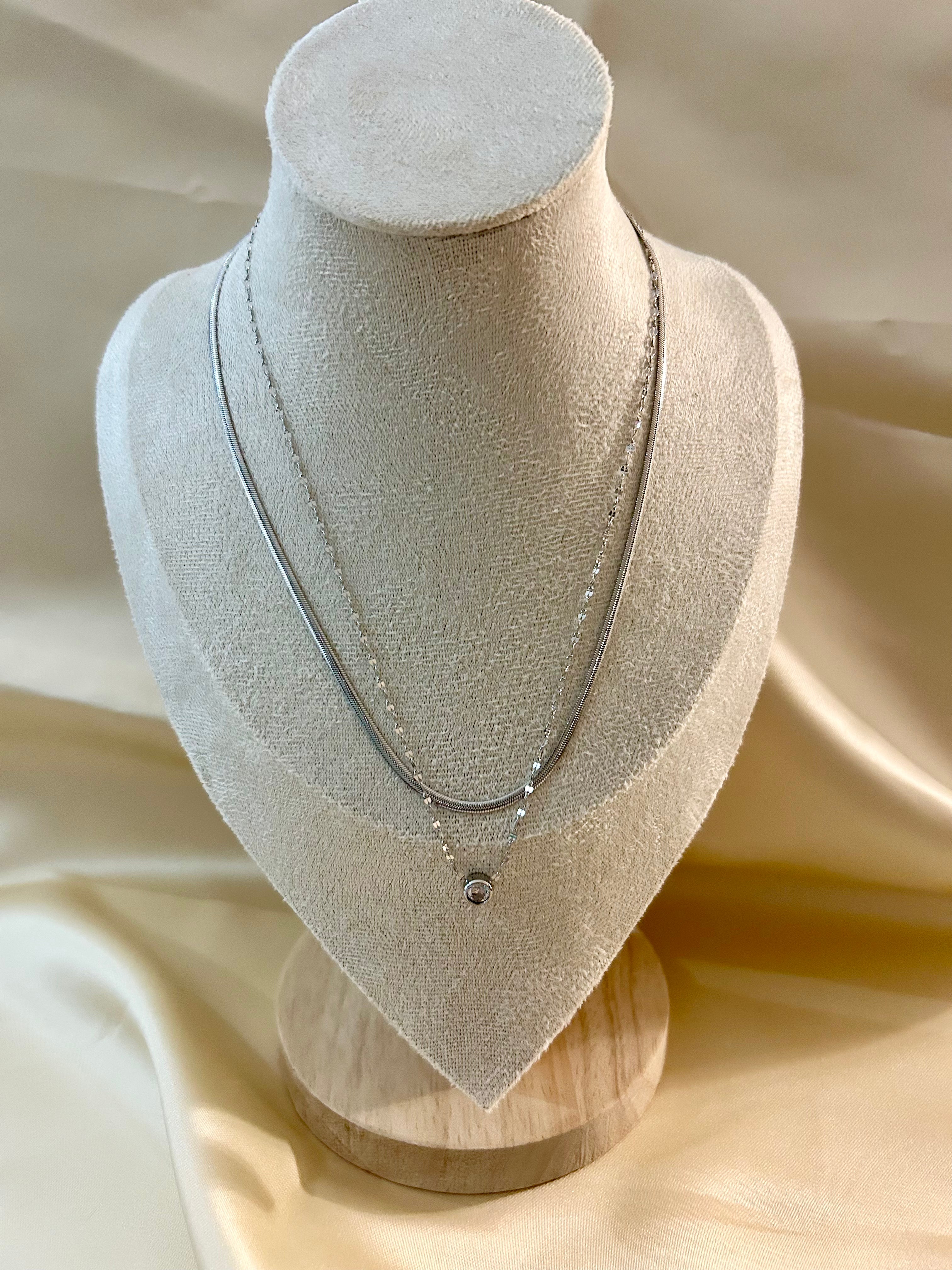 Collier Elia